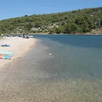 Simba Terasa&parking Pirovac