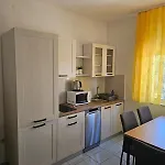 Simba Terasa&parking Pirovac