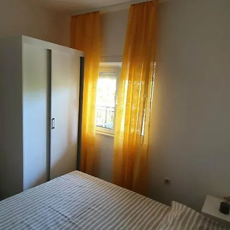 Apartment Simba Pirovac