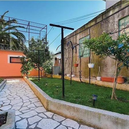 Apartamento Simba Terasa&parking Pirovac