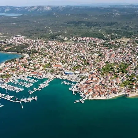 Simba Terasa&parking * Pirovac