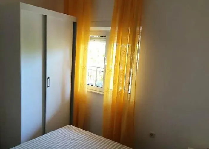 Apartament Simba Terasa&parking Pirovac