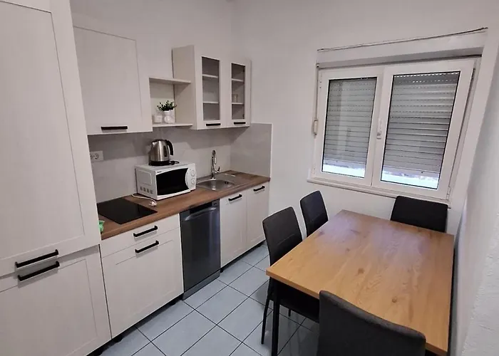 Simba Terasa&parking